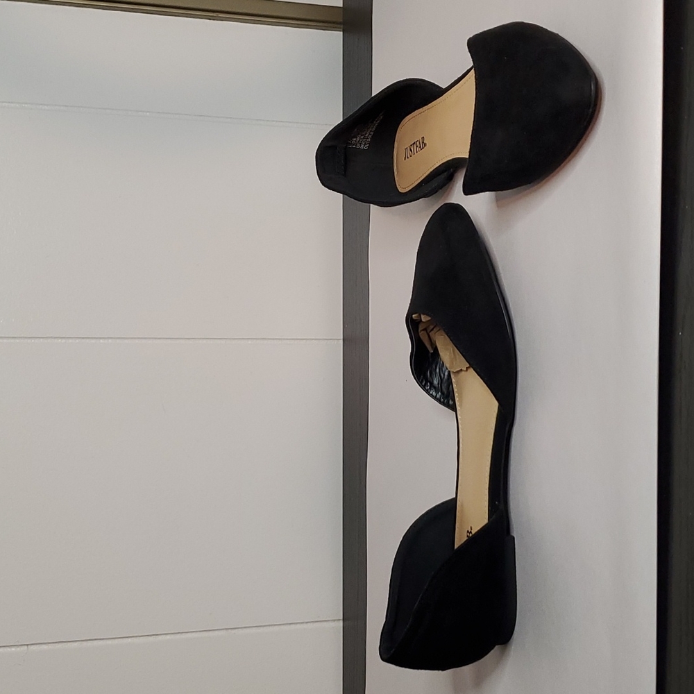 NWOT Black Flats